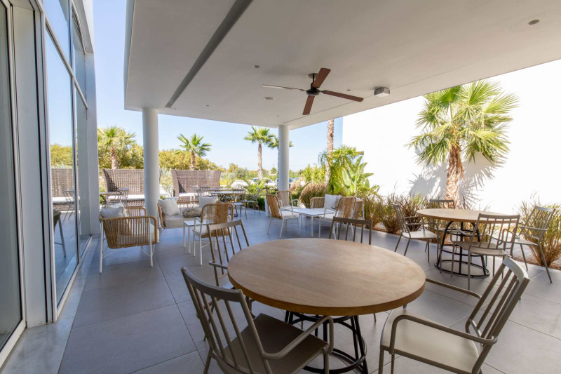 White Dreams Resort