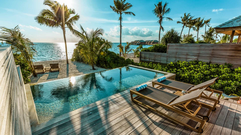 Hurawalhi Island Resort