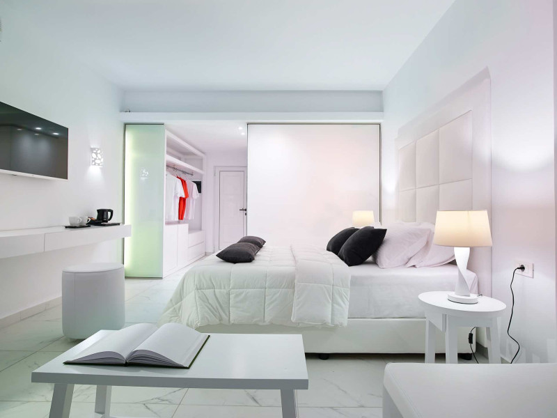 Dimitra Beach Hotel & Suites