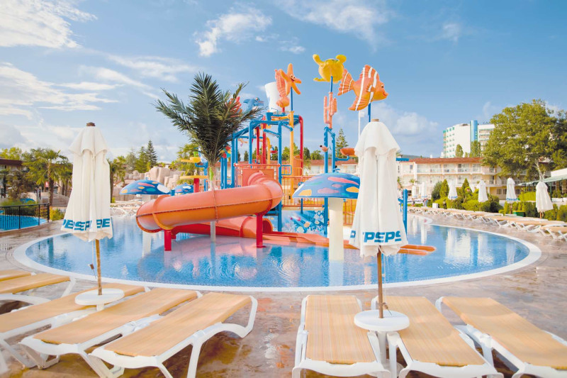 DIT Evrika Beach Club Hotel