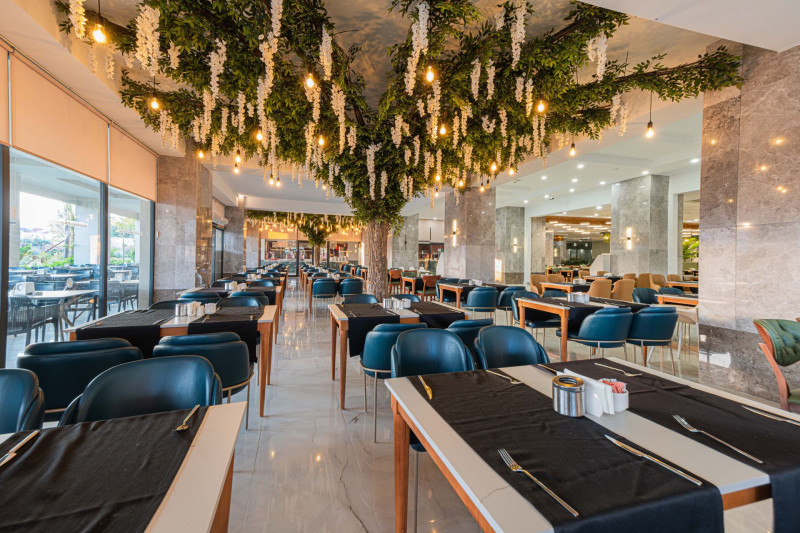 Dream Fun World Hotel