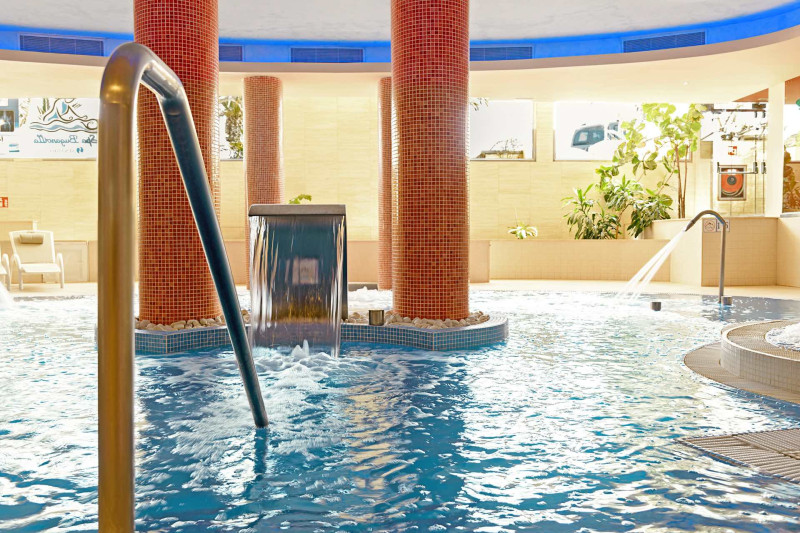 R2 Buganvilla Hotel & Spa