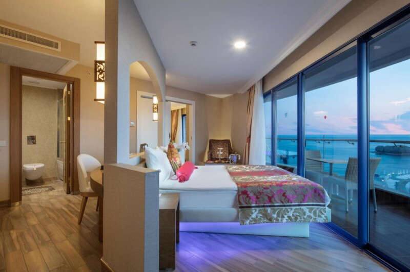 Granada Luxury Okurcalar