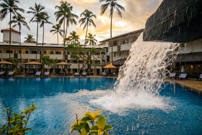 Tangerine Beach Hotel