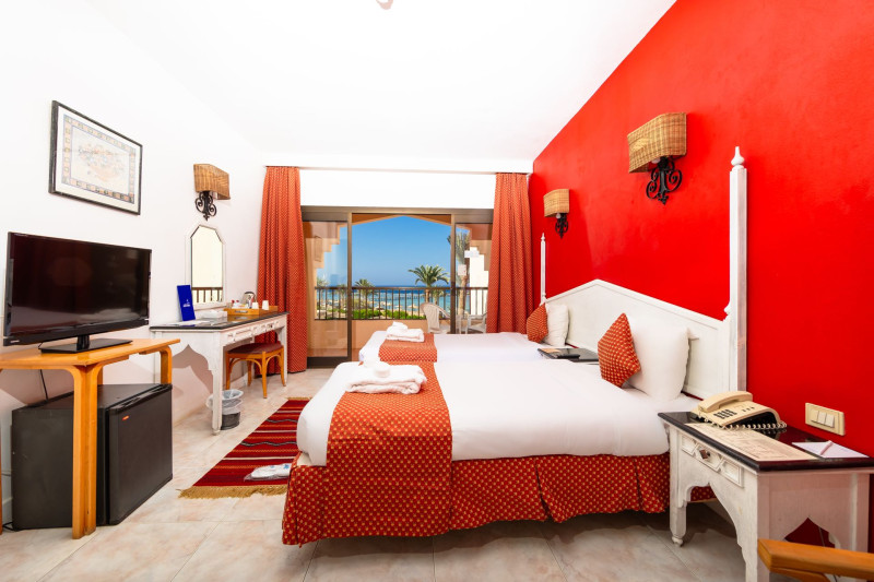 Flamenco Beach & Resort