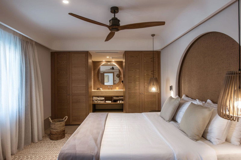 Paralos Venus Suites