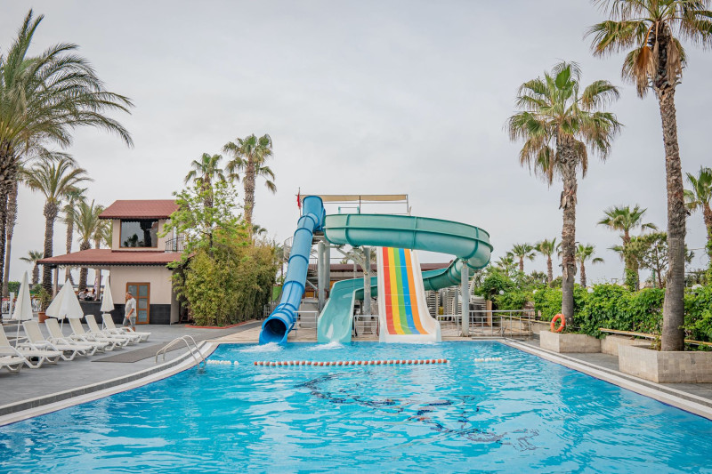 Aydinbey Famous Resort