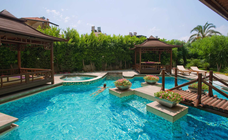 Crystal Admiral Aqua Collection