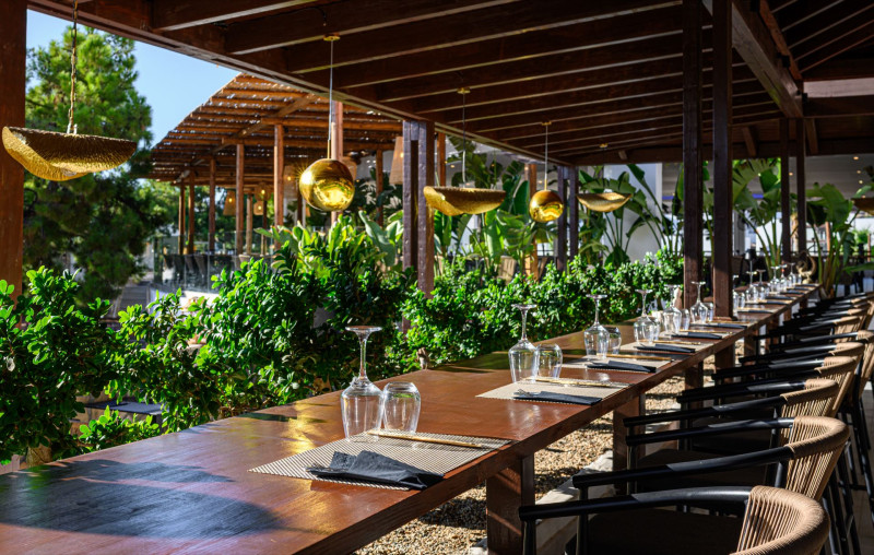 Costa Lindia Beach Resort & Spa