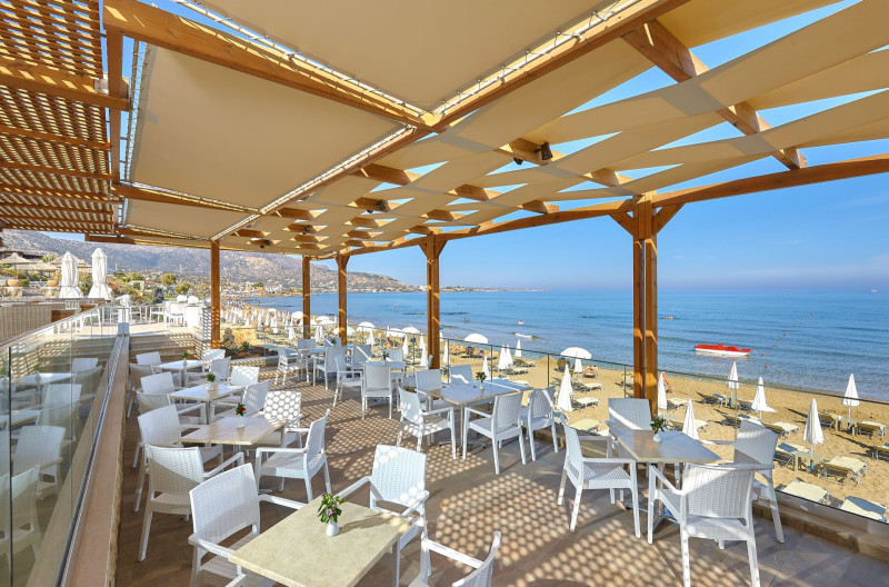 Alexander Beach Hotel & Village Resort