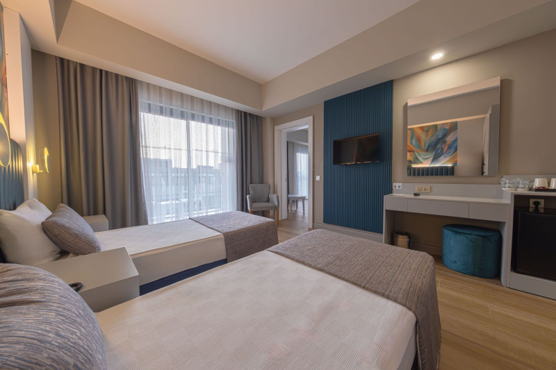 Dream Fun World Hotel