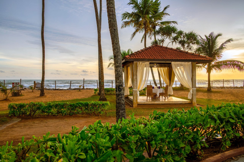 Royal Palms Beach Hotel