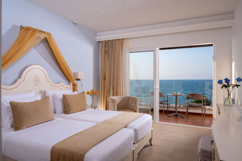 Alexander Beach Hotel & Village Resort