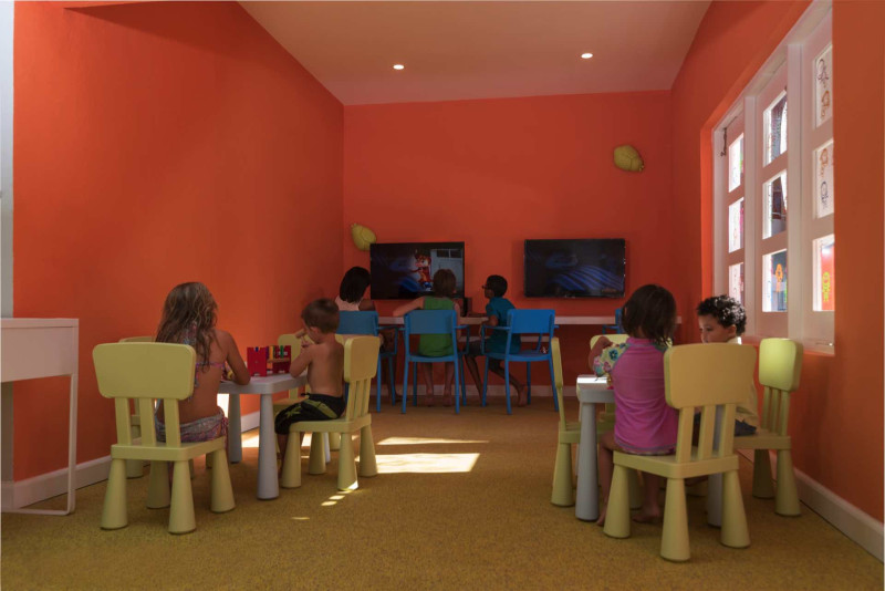 Emotions By Hodelpa Juan Dolio