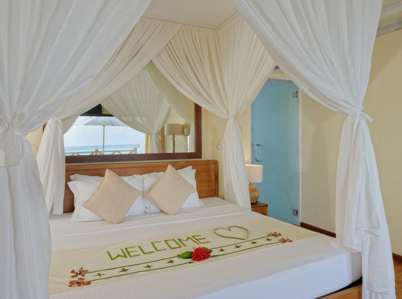 Angaga Island Resort & Spa