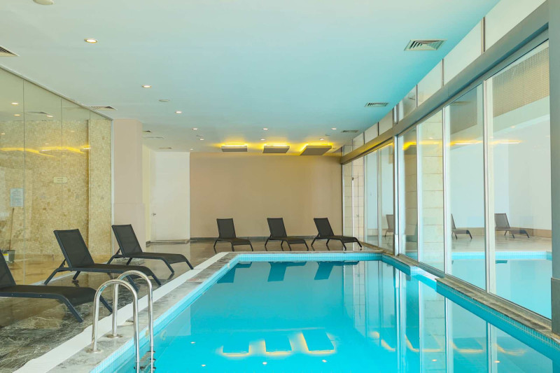 Crystal Centro Pearl Collection