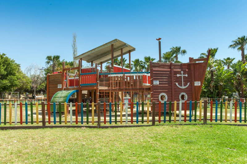 Crown Resorts Horizon