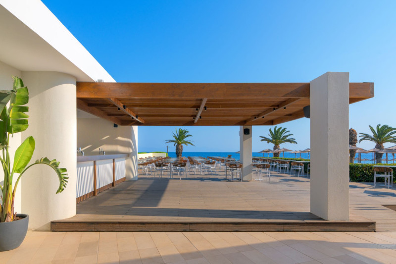 The Ixian Grand & All Suites