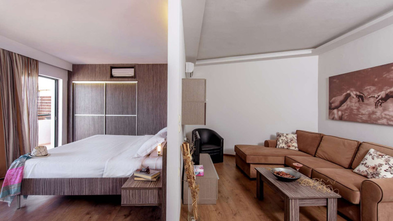Katrin Suites