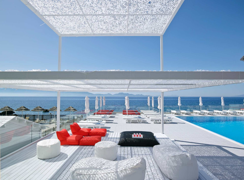 Dimitra Beach Hotel & Suites