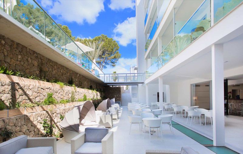 Reverence Life Hotel