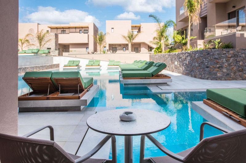 Paralos Venus Suites