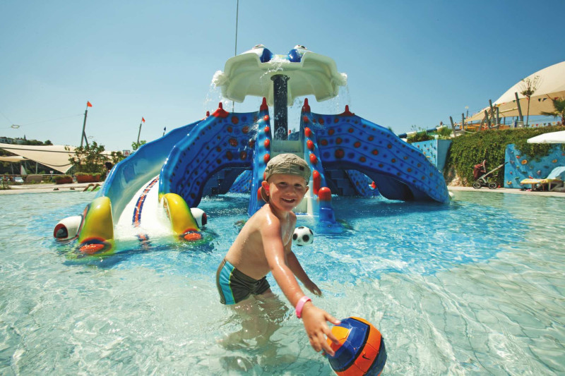 Pine Bay Holiday Resort