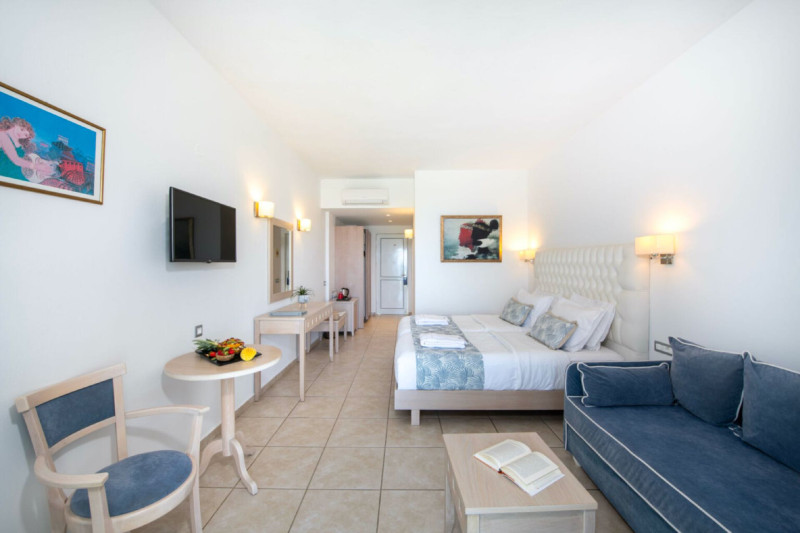 Delfina Tropic Beach