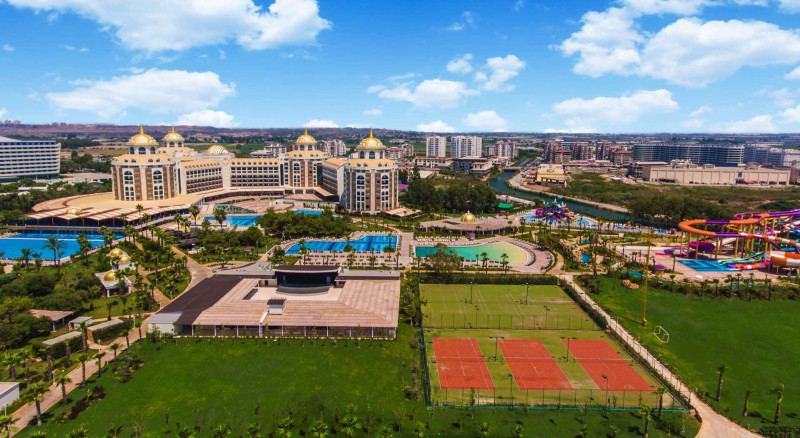 Delphin Be Grand Resort