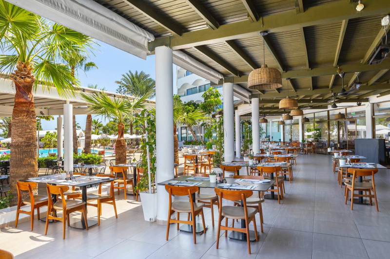 Crystal Springs Beach Hotel