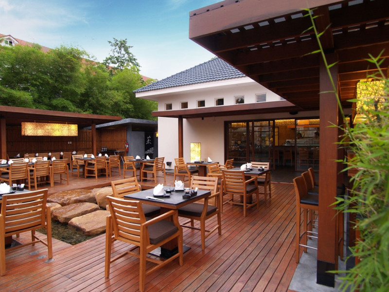 Centara Grand Beach Resort & Villas