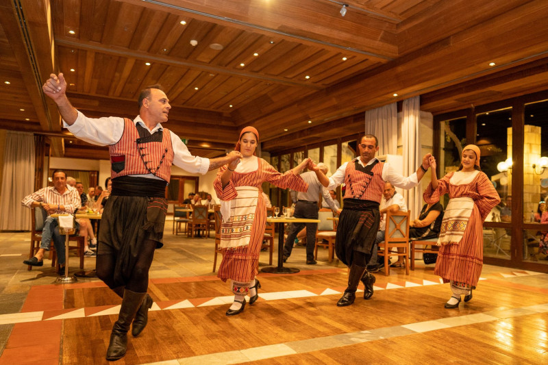 Coral Beach Hotel & Resort