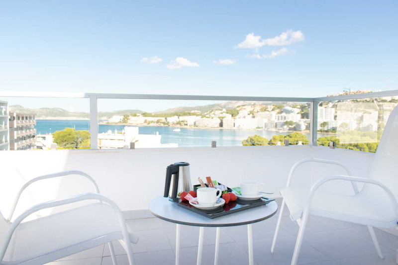 Reverence Life Hotel