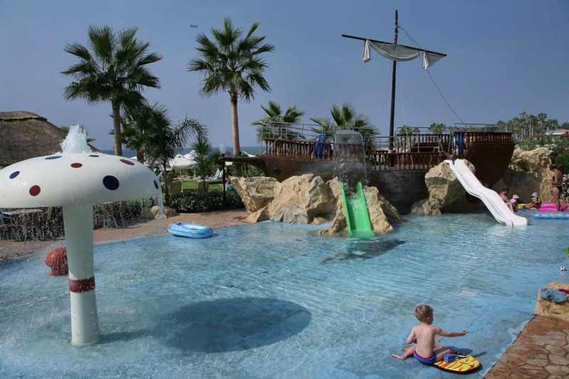 Aquamare Beach & Spa