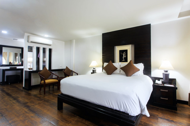 Chaweng Cove Beach Resort