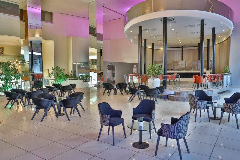 Crystal Centro Pearl Collection