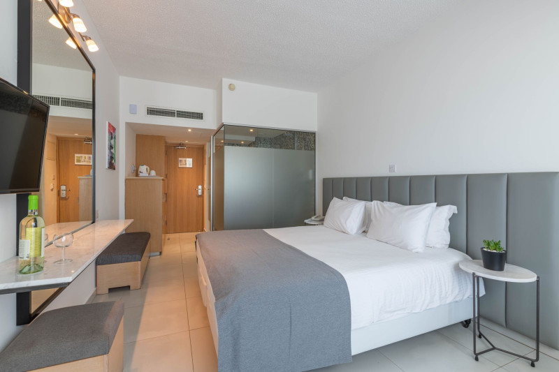 Napa Mermaid Hotel & Suites