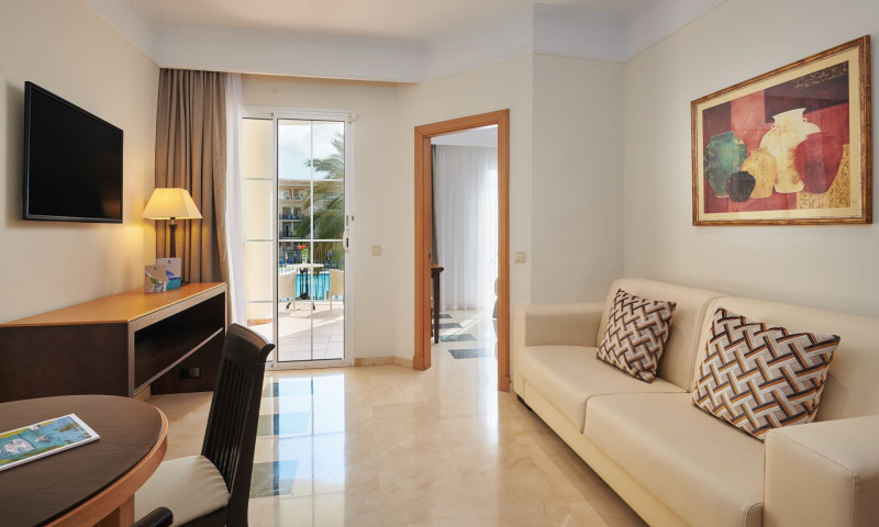 Grupotel Playa de Palma Suites & Spa