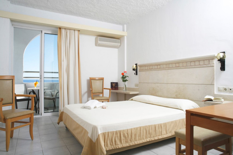 Glaros Beach Hotel
