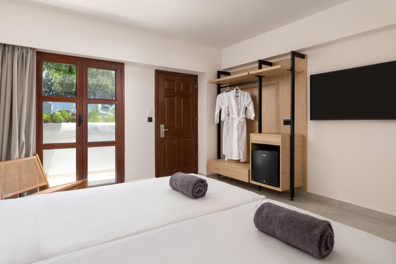 Costa Lindia Beach Resort & Spa