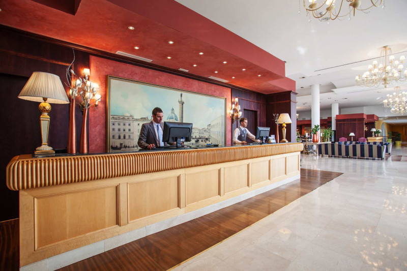 Grupotel Playa de Palma Suites & Spa