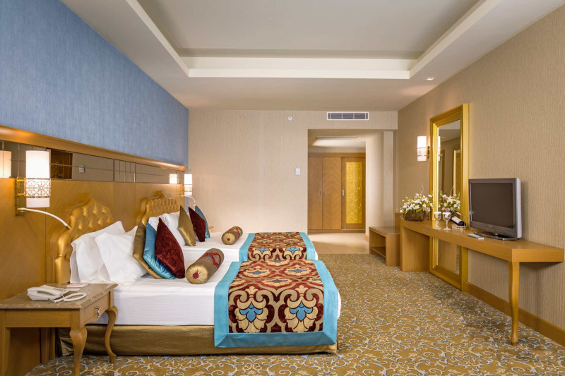 Royal Holiday Palace