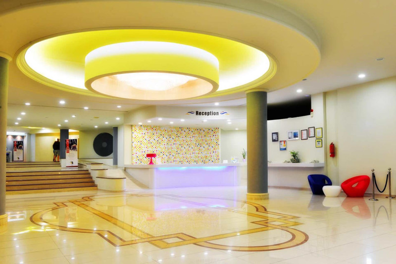 Cosmopolitan Hotel Affiliated by Meliá