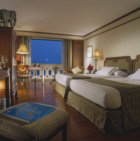 Anantara Riverside Bangkok Resort