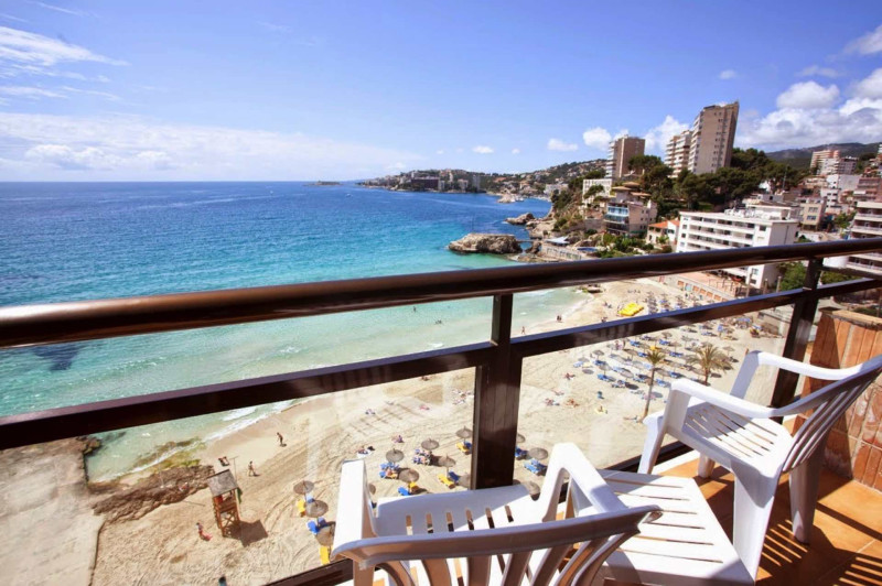 Be Live Adults Only Marivent