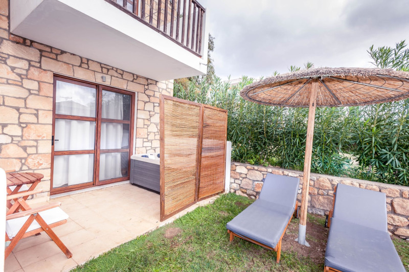 Costa Lindia Blue Star Resort & Spa