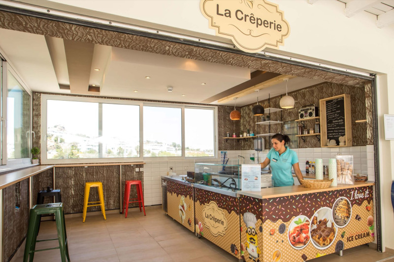 Lindos White Hotel & Suites