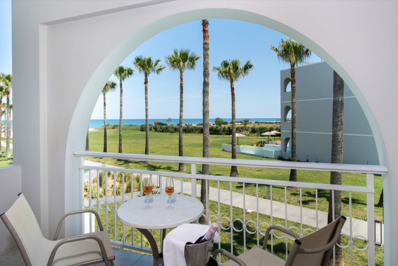 Delfina Tropic Beach