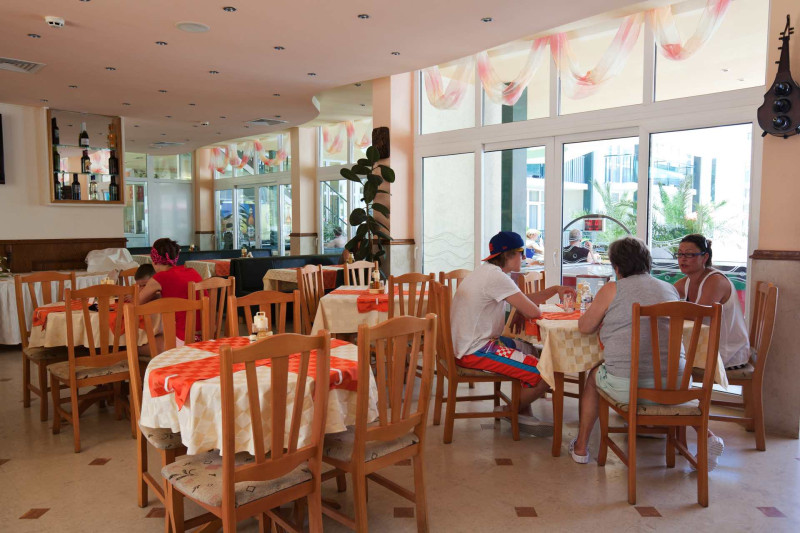 Sunny Day Club Hotel