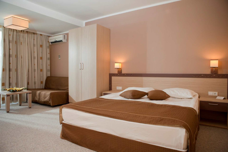 DIT Evrika Beach Club Hotel